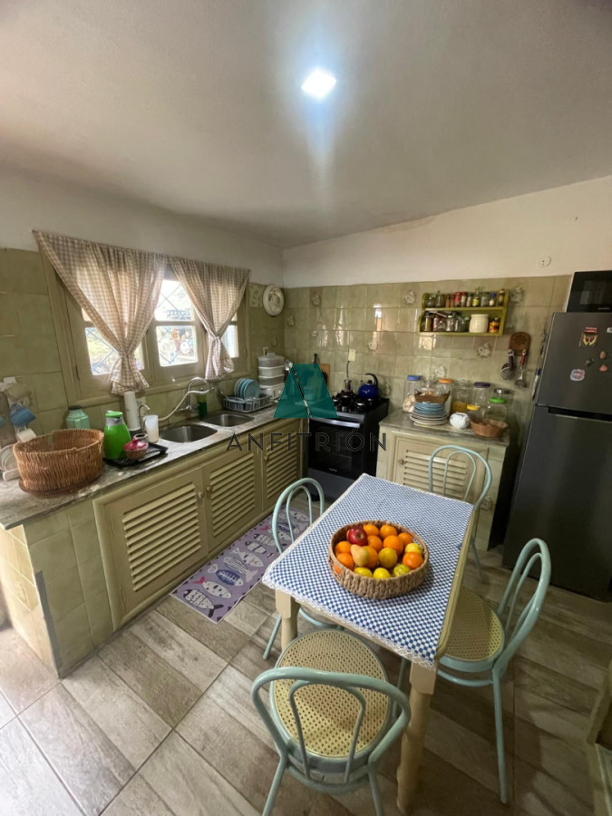 Casa ID.605 - Venta - Casa de 3 Dormitorios En Barrio Mónaco