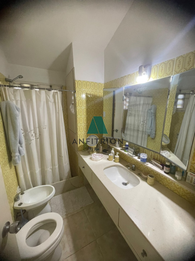 Apartamento ID.438 - Venta Casa 5 Dormitorios En Playa Mansa