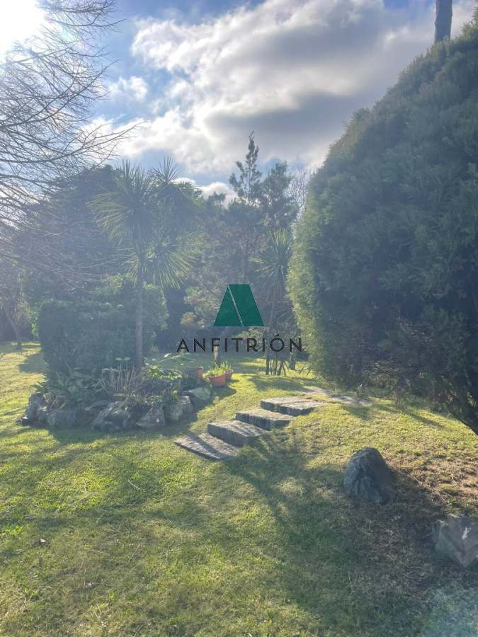 Apartamento ID.438 - Venta Casa 5 Dormitorios En Playa Mansa