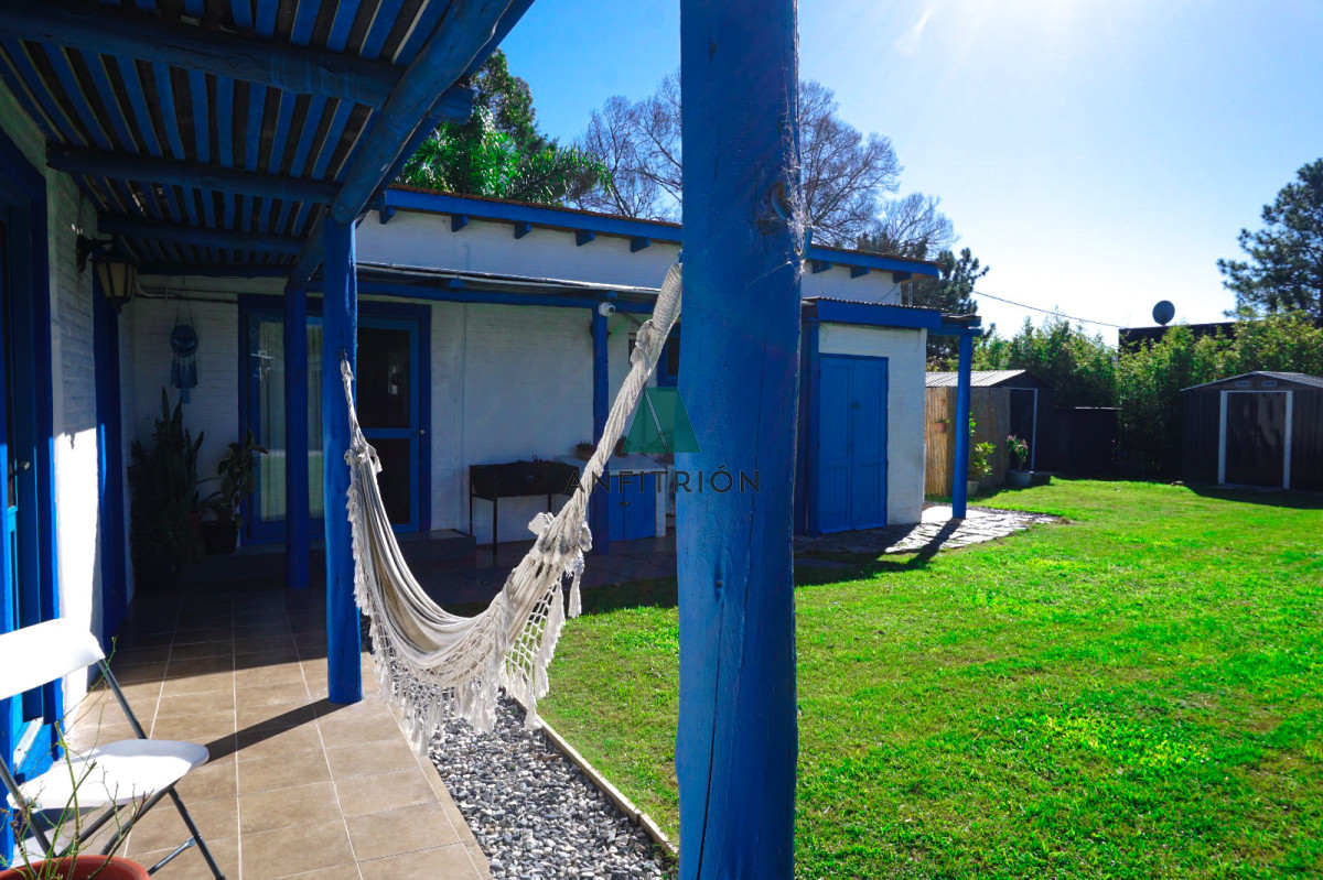 Apartamento ID.383 - 🏡✨ Espectacular casa en venta en La Barra, a tan solo 600 mts de la icónica La Posta del Cangrejo 🌊☀️