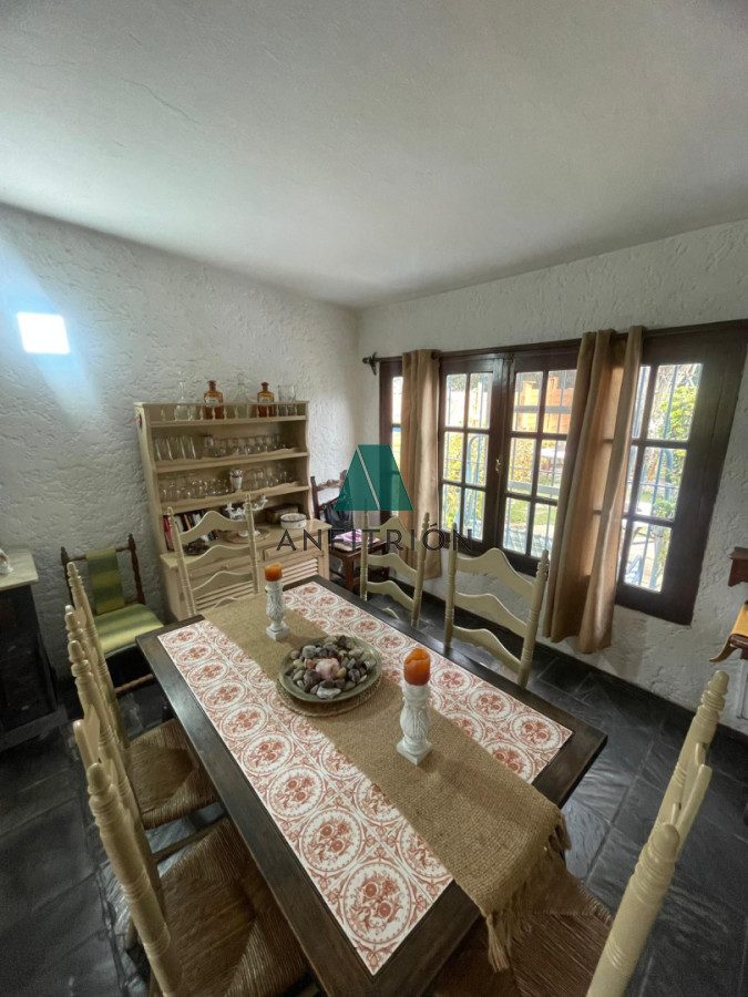 Casa ID.605 - Venta - Casa de 3 Dormitorios En Barrio Mónaco