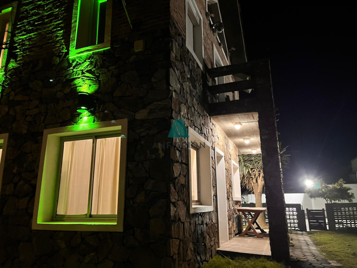 Casa ID.55 - Alquiler anual a 100mts del Mar en Balneario Bs As