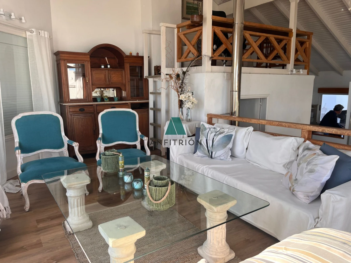 Casa ID.103 - Alquiler anual - Vive el Encanto del Mar en Piedras del Chileno