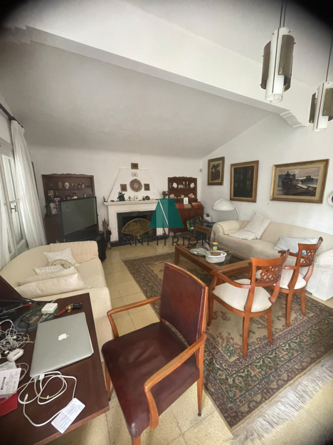 Apartamento ID.438 - Venta Casa 5 Dormitorios En Playa Mansa