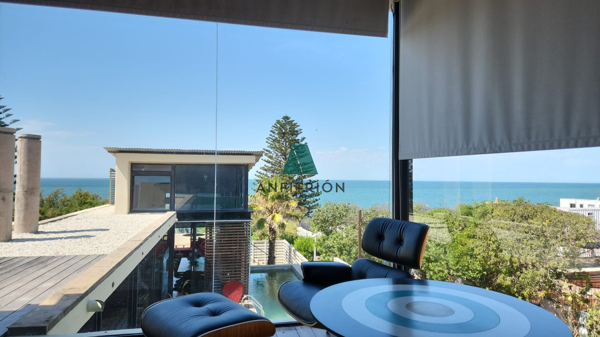 Casa ID.2 - Casa de Diseño en La Barra