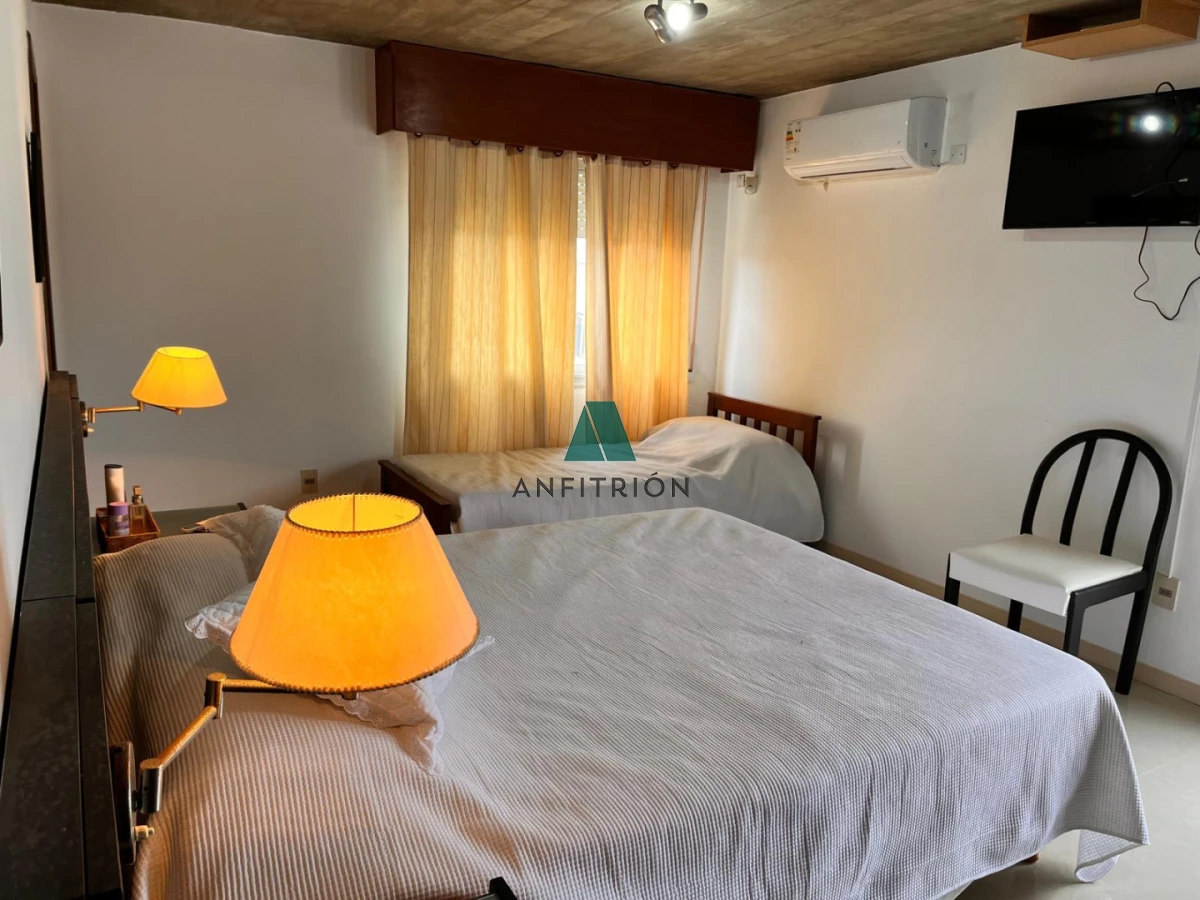Casa ID.55 - Alquiler anual a 100mts del Mar en Balneario Bs As