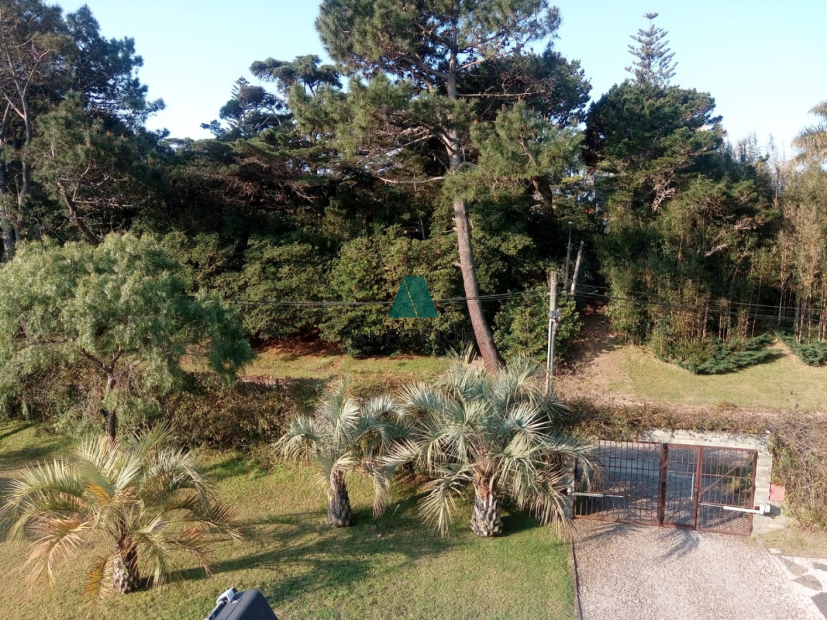 Casa ID.80 - Venta - Casa de diseño vanguardista, sólida y moderna