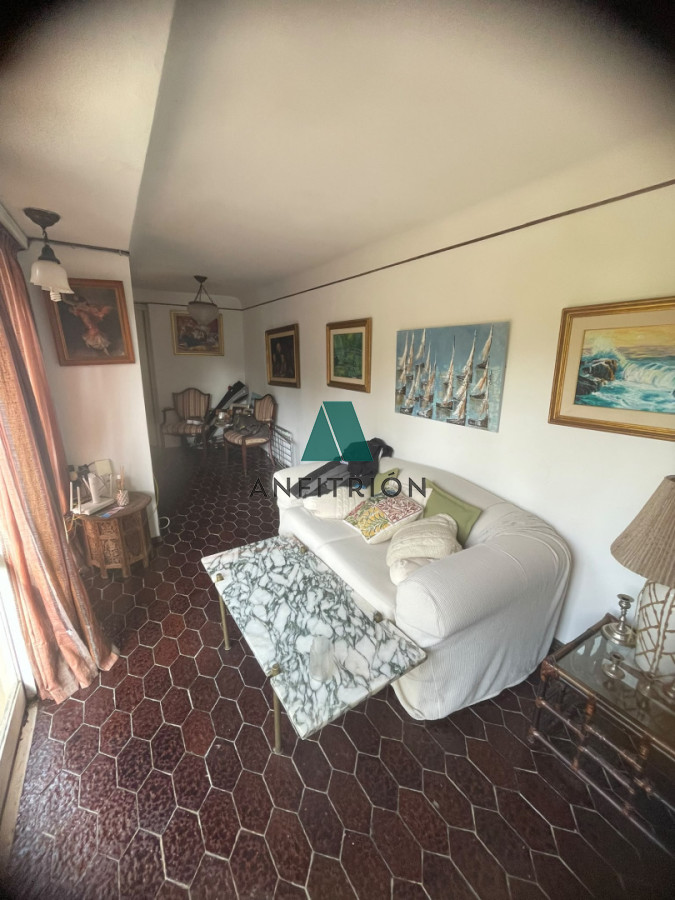 Apartamento ID.438 - Venta Casa 5 Dormitorios En Playa Mansa