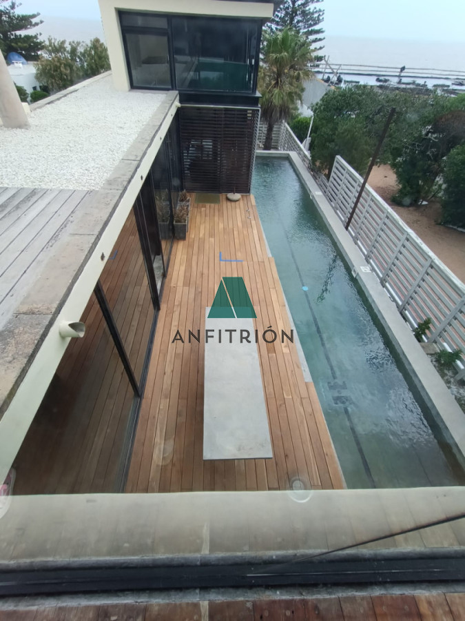 Casa ID.2 - Casa de Diseño en La Barra