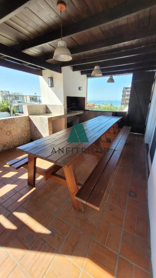 Casa ID.44 - Casa con vista al Mar en el Corazón de la Barra