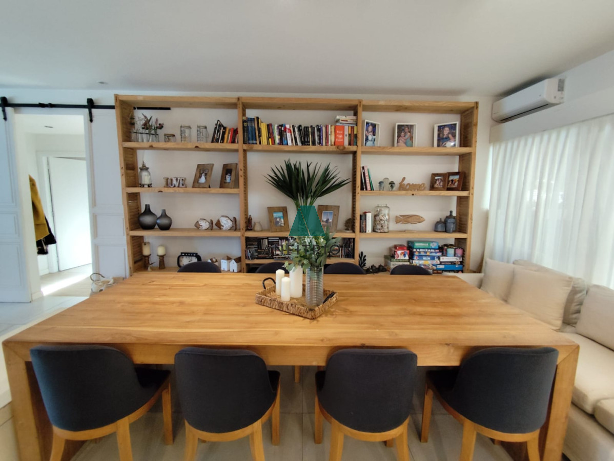 Apartamento ID.150 - En Venta Casa de 4 Dormitorios en Barrio Privado, Punta Del Este