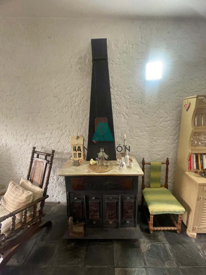 Casa ID.605 - Venta - Casa de 3 Dormitorios En Barrio Mónaco