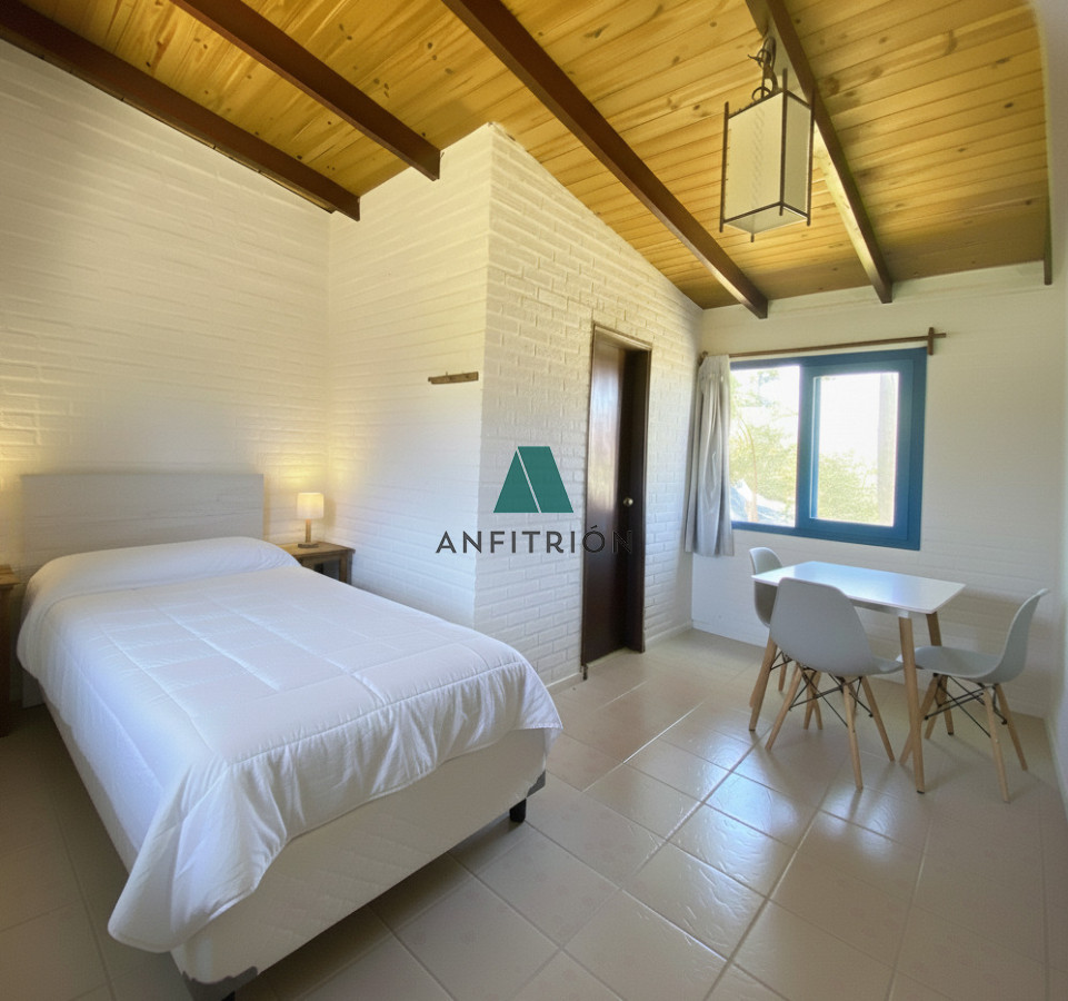 Apartamento ID.383 - 🏡✨ Espectacular casa en venta en La Barra, a tan solo 600 mts de la icónica La Posta del Cangrejo 🌊☀️