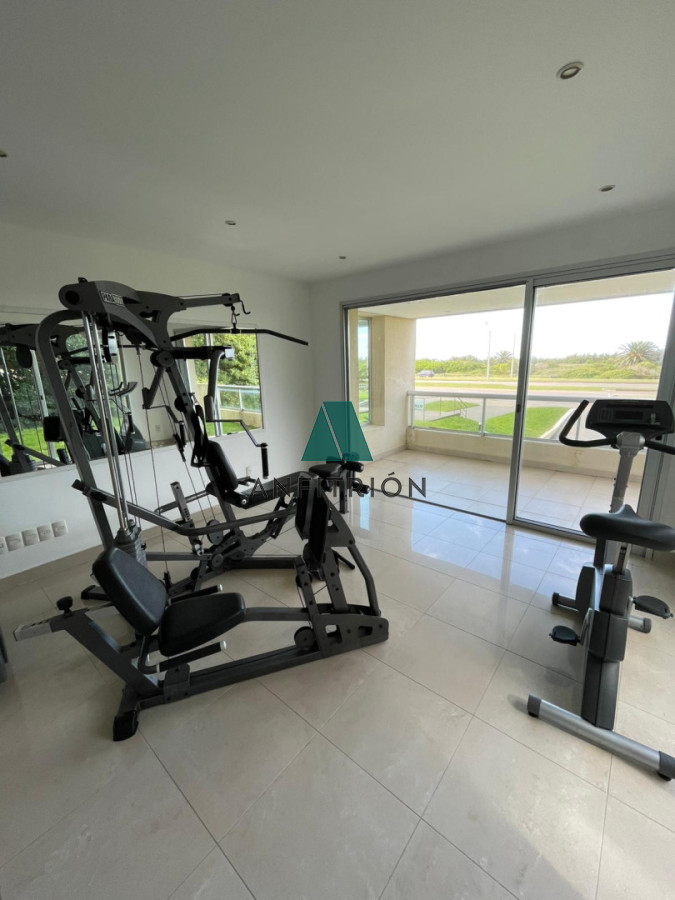 Apartamento ID.193 - Venta Apartamento 3 dormitorios Frente a Playa Brava