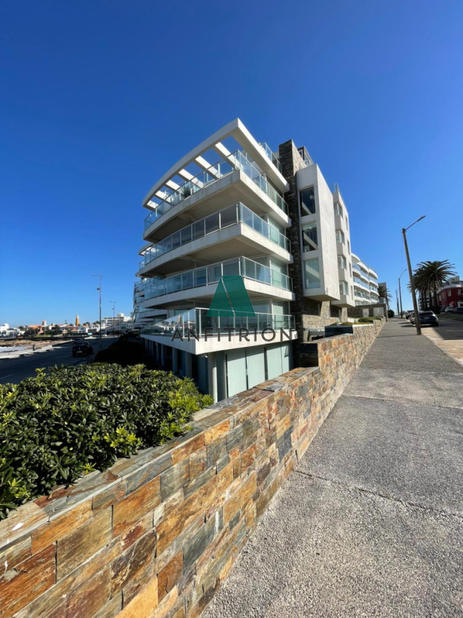 Apartamento ID.379 - Exclusivo dúplex en venta en Península - Edificio Bonaire II 