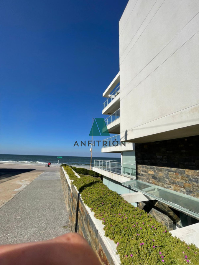 Apartamento ID.379 - Exclusivo dúplex en venta en Península - Edificio Bonaire II 