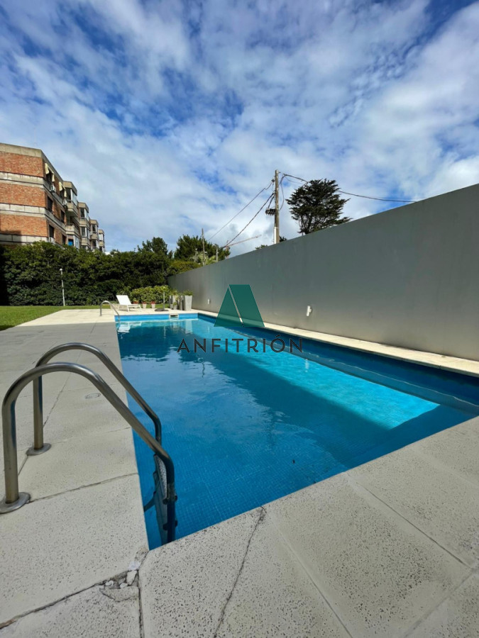 Apartamento ID.193 - Venta Apartamento 3 dormitorios Frente a Playa Brava