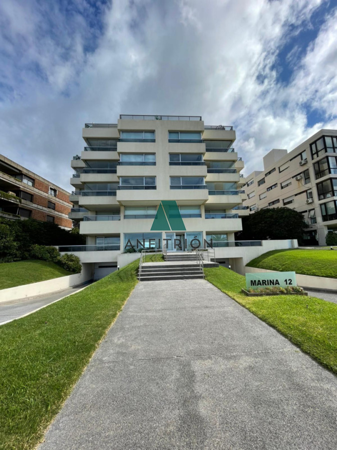 Apartamento ID.193 - Venta Apartamento 3 dormitorios Frente a Playa Brava