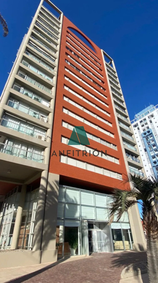 Apartamento ID.3 - Venta Apartamento 2 Dormitorios y 2 Baños En Península Con Garage