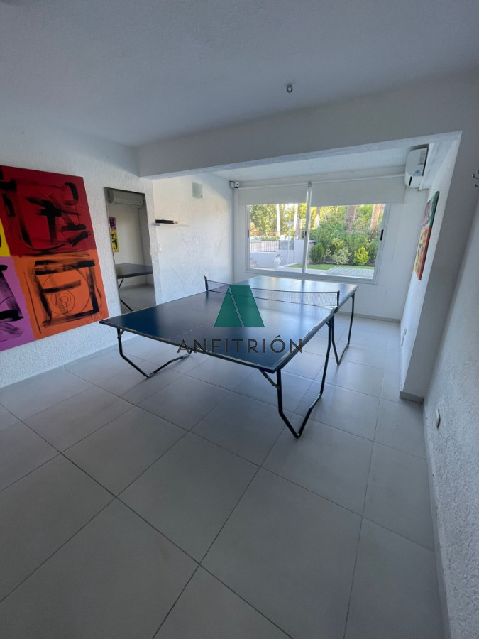 Apartamento ID.100 - Venta Apartamento 3 Dormitorios Con Cochera En Roosevelt