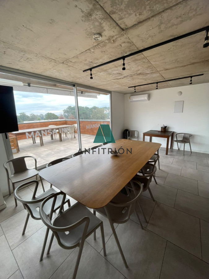 Apartamento ID.445 - Venta Apartamento 2 Dormitorios En Playa Mansa Con Cochera