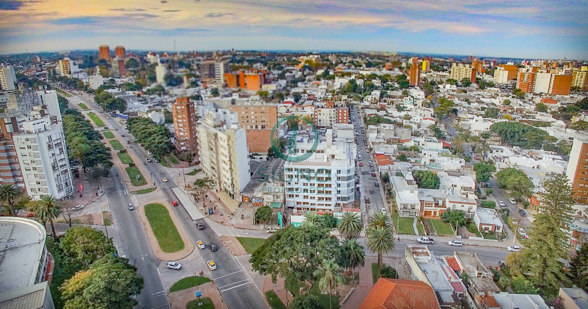 Apartamento ID.2490 - Venta Apartamento 3 dormitorios en La Blanqueada con RENTA