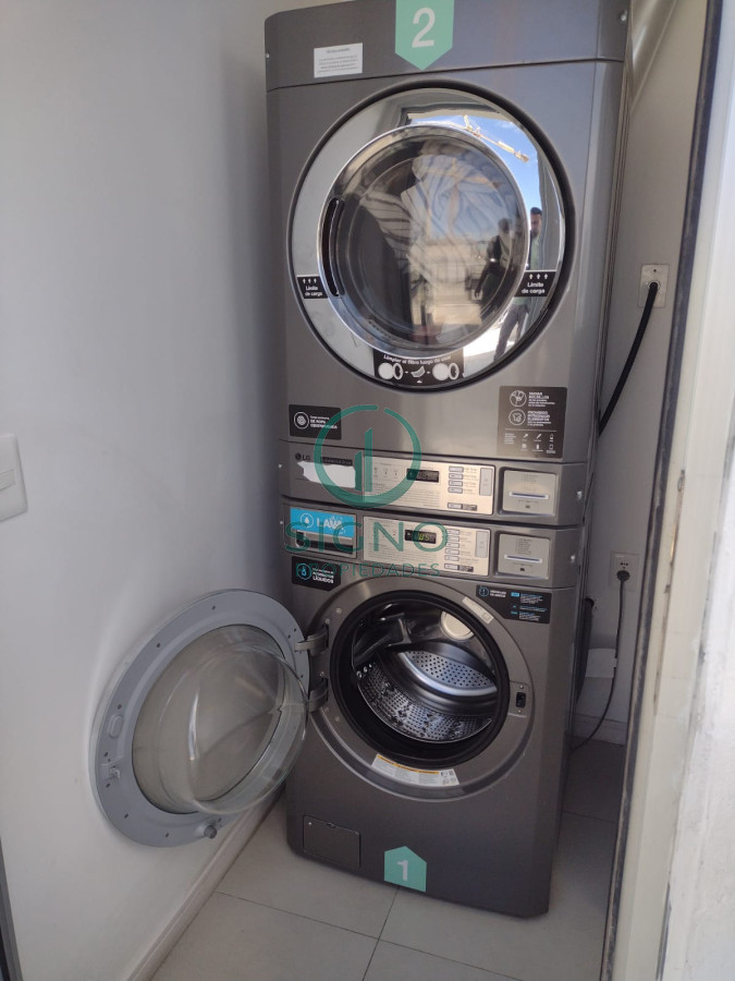 Apartamento ID.1721 - Alquilo Cordón Sur 2 Dormitorios excelente estado !!