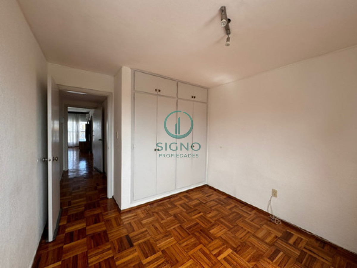 Apartamento ID.2411 - Venta Apartamento 2 Dormitorios en Zona Tres Cruces