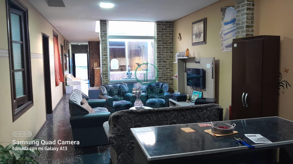 Casa ID.2163 - Venta casa Parque Batlle 4 dormitorios 349m de terreno