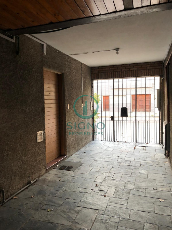 Casa ID.1165 - Venta Casa 6 Dormitorios  en Pocitos