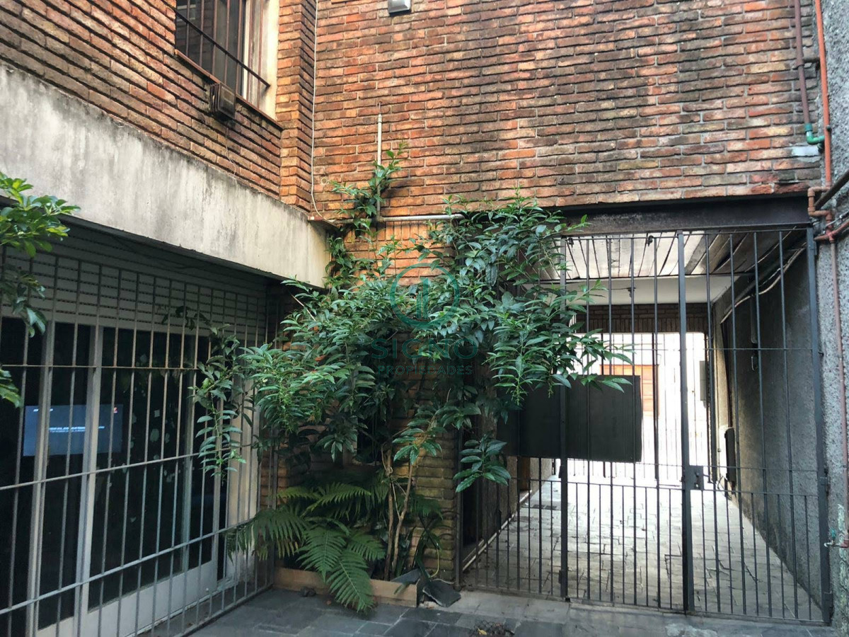 Casa ID.1165 - Venta Casa 6 Dormitorios  en Pocitos