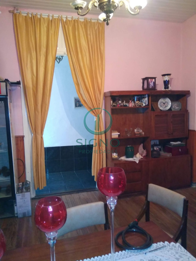 Casa ID.2138 - Venta de casa PH independiente en Reducto 3 dormitorios