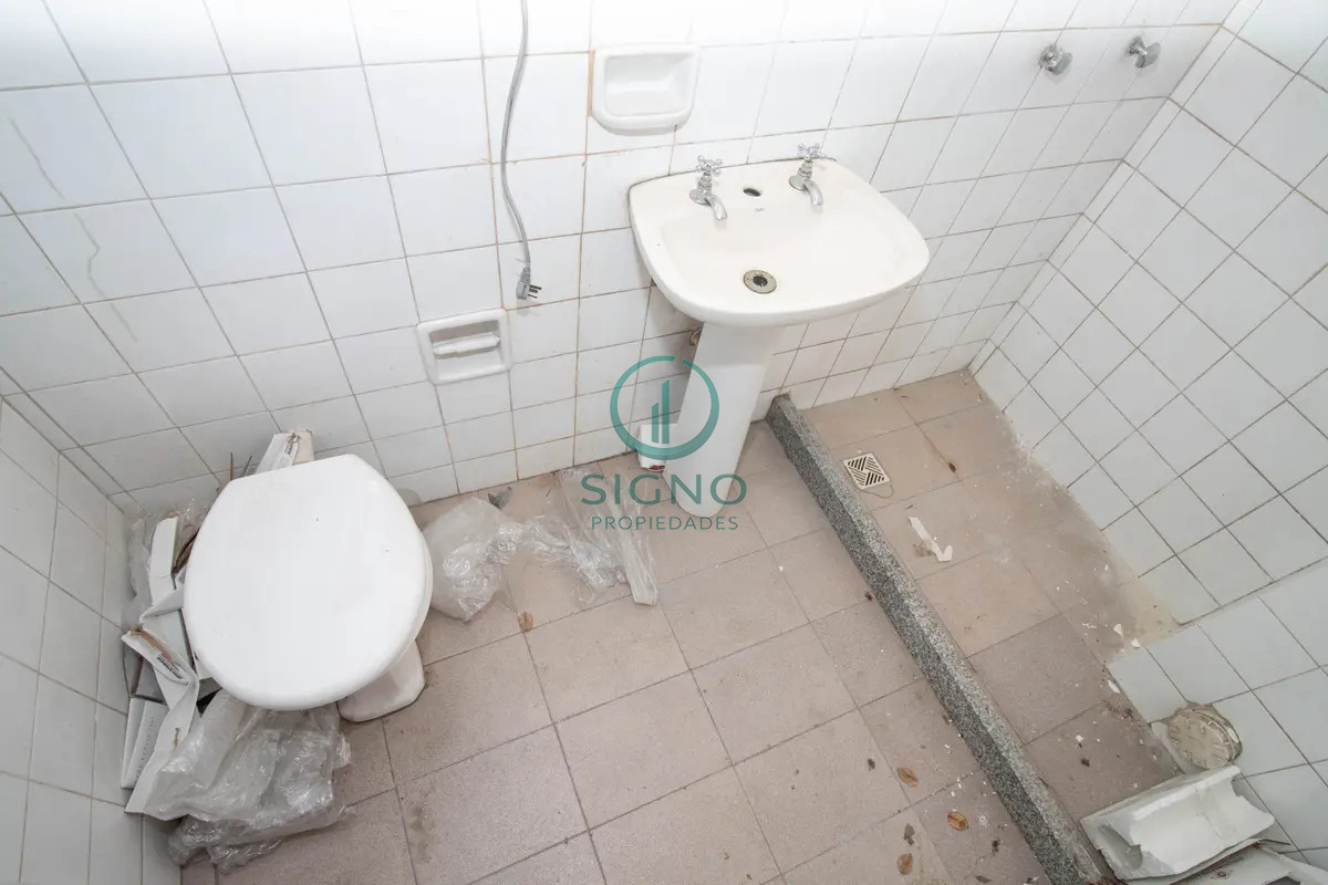 Local Comercial ID.2462 - Vendo local comercial en Pocitos Nuevo