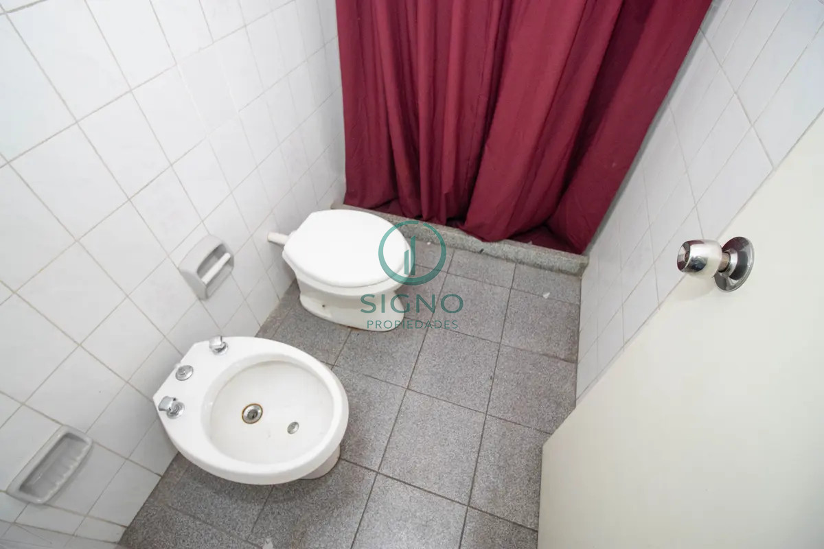 Local Comercial ID.2462 - Vendo local comercial en Pocitos Nuevo