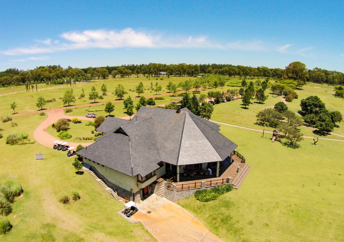 Vendo últimos lotes en  Carmelo Golf