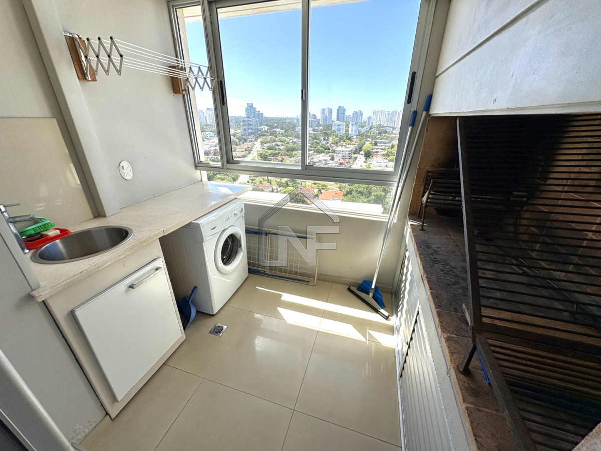 Apartamento ID.12 - Apartamento en Mansa piso alto