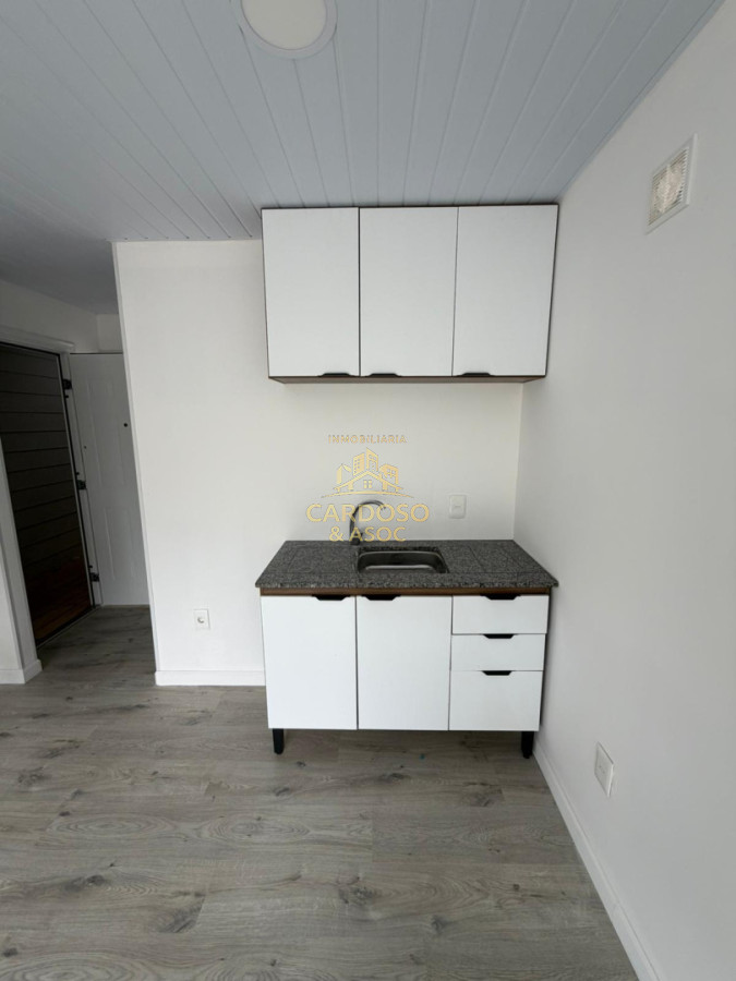 Apartamento ID.57 - Se Alquila apartamento de 2 dormitorios a estrenar. Centro Maldonado