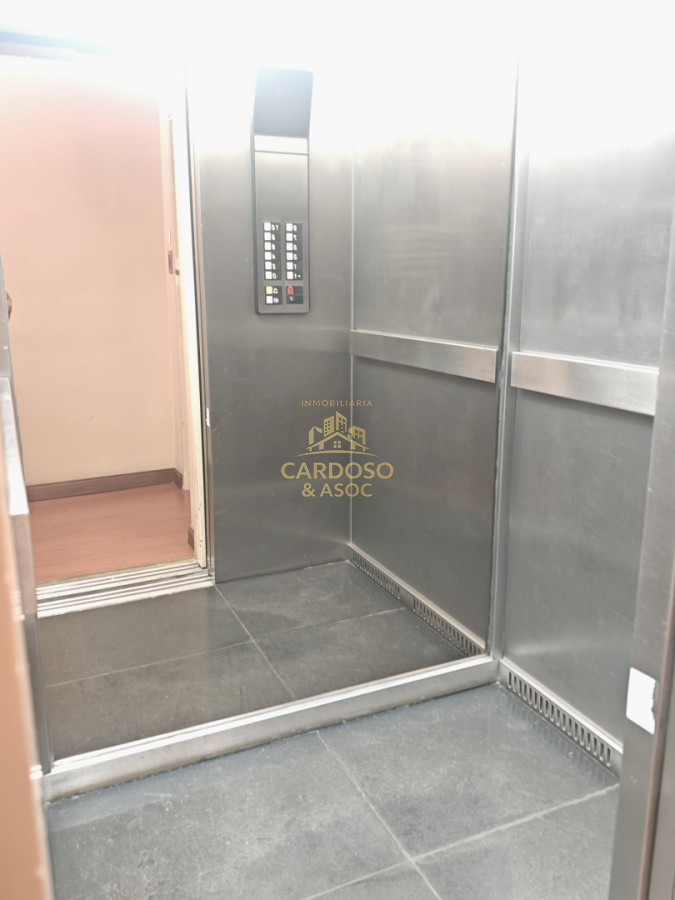 Apartamento ID.26 - Apartamento en Pocitos 3 dormitorios, 2 baños, Garage.