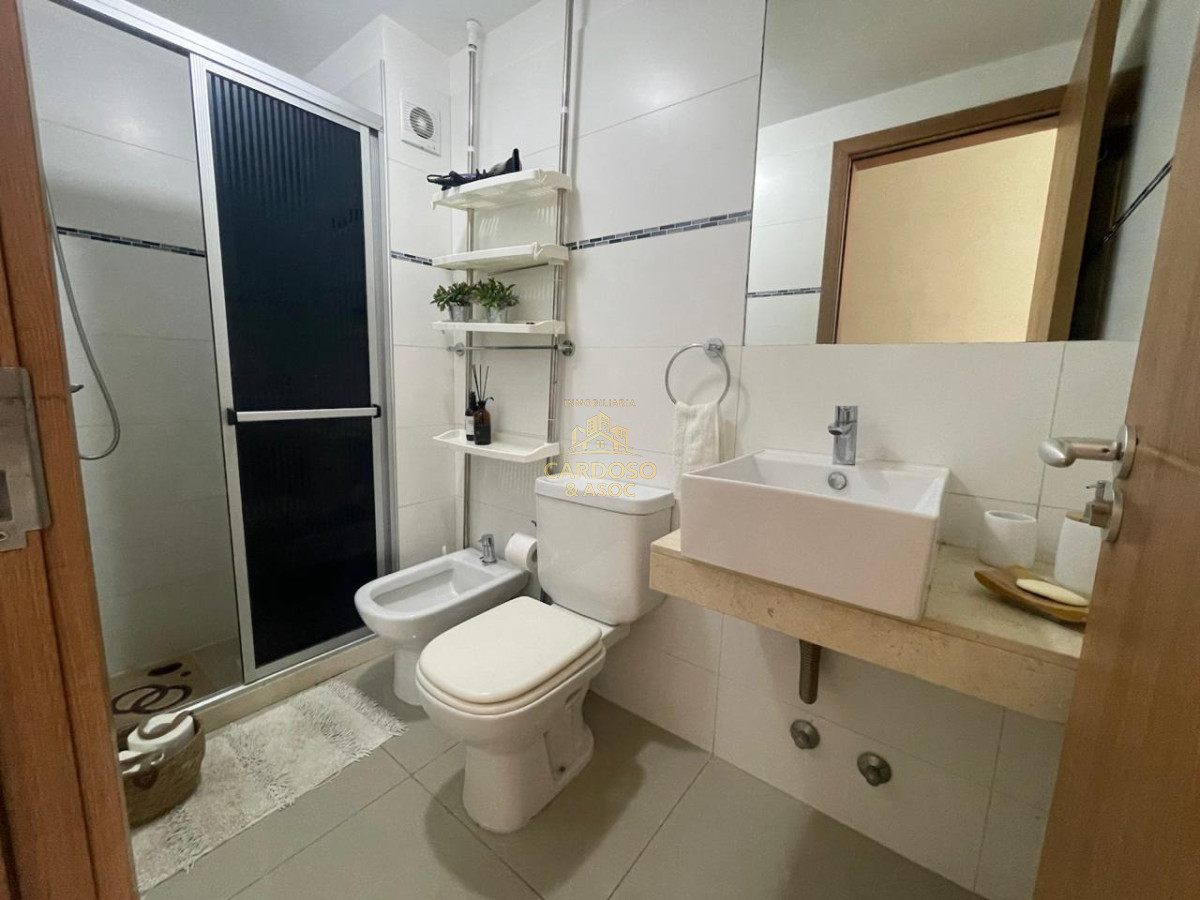 Apartamento ID.37 - Se Alquila apartamento 1 dormtorio Playa Mansa Anual.