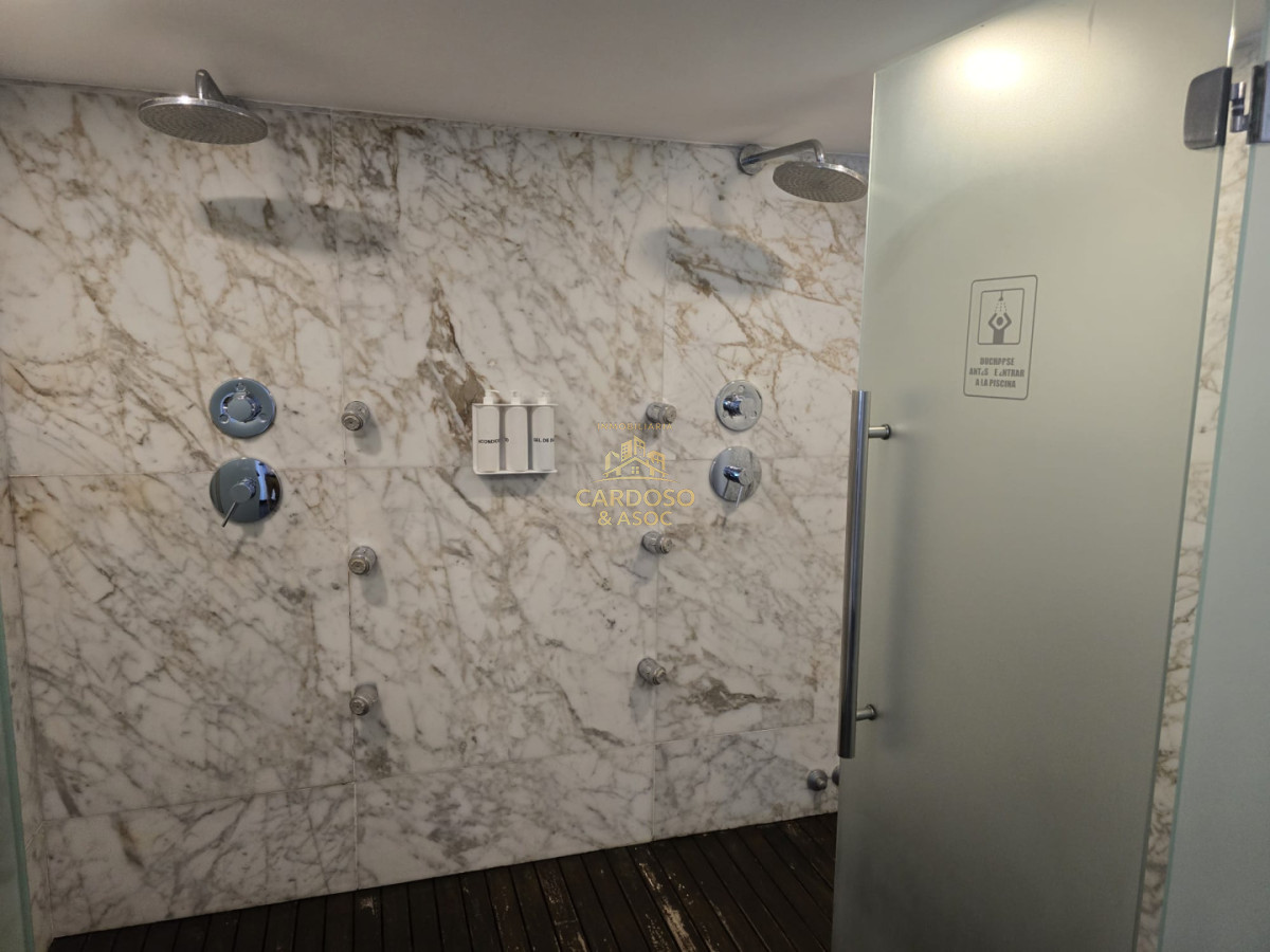 Apartamento ID.85 - Se vende Penthouse en Torre Yoo, Punta del Este.