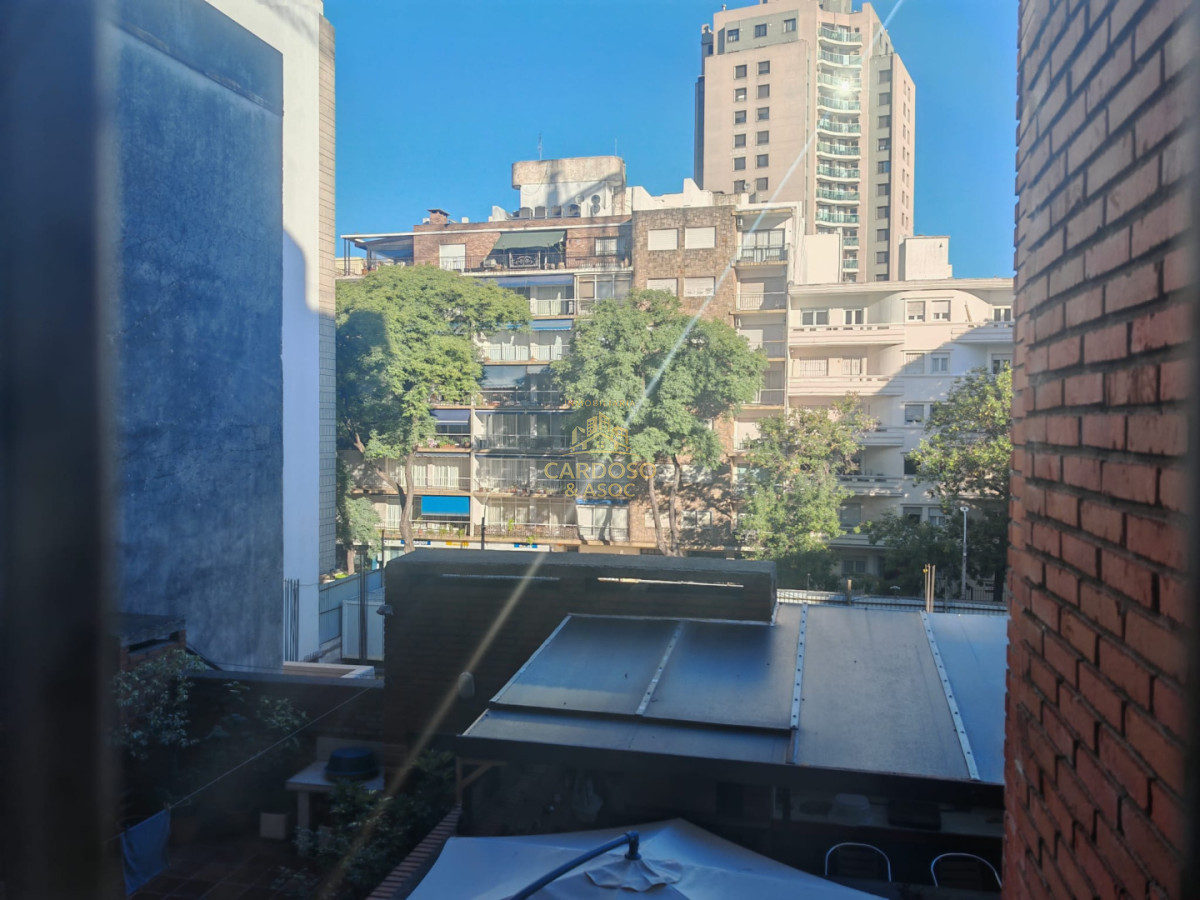 Apartamento ID.26 - Apartamento en Pocitos 3 dormitorios, 2 baños, Garage.