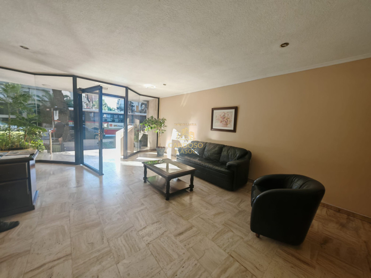 Apartamento ID.26 - Apartamento en Pocitos 3 dormitorios, 2 baños, Garage.