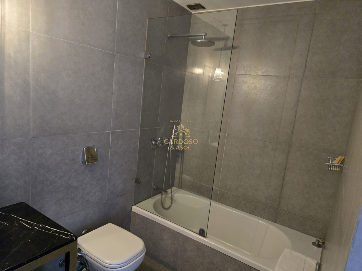 Apartamento ID.85 - Se vende Penthouse en Torre Yoo, Punta del Este.