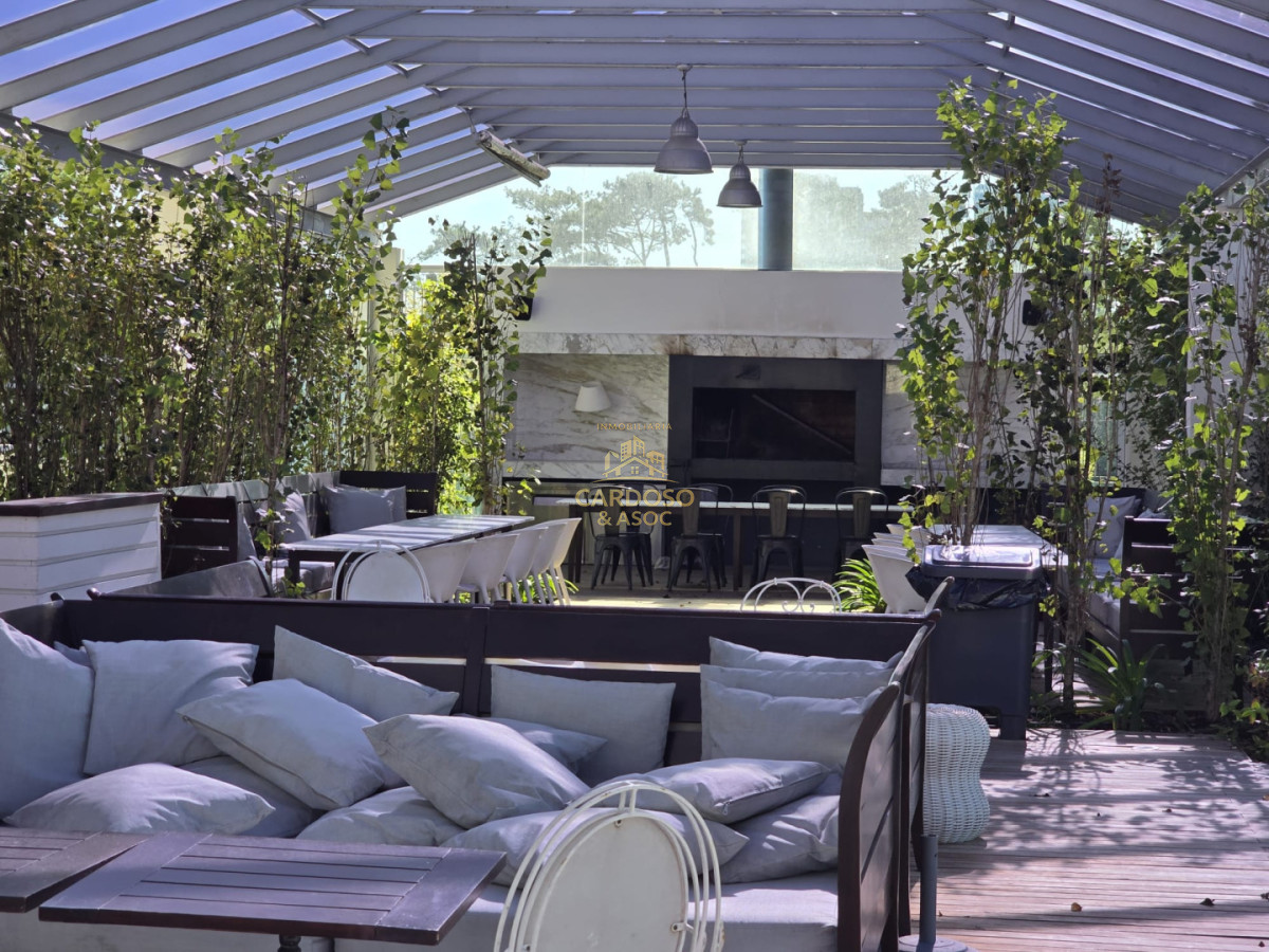 Apartamento ID.85 - Se vende Penthouse en Torre Yoo, Punta del Este.