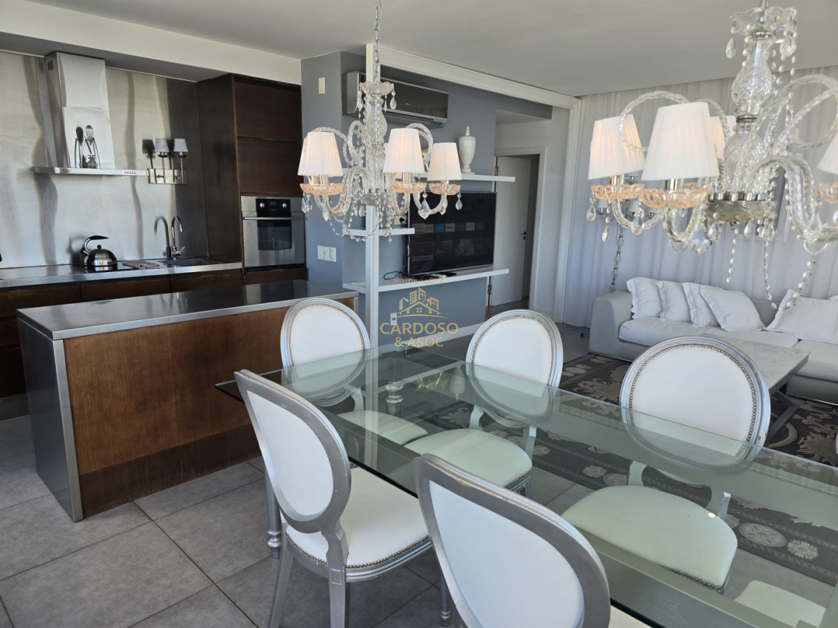 Apartamento ID.85 - Se vende Penthouse en Torre Yoo, Punta del Este.