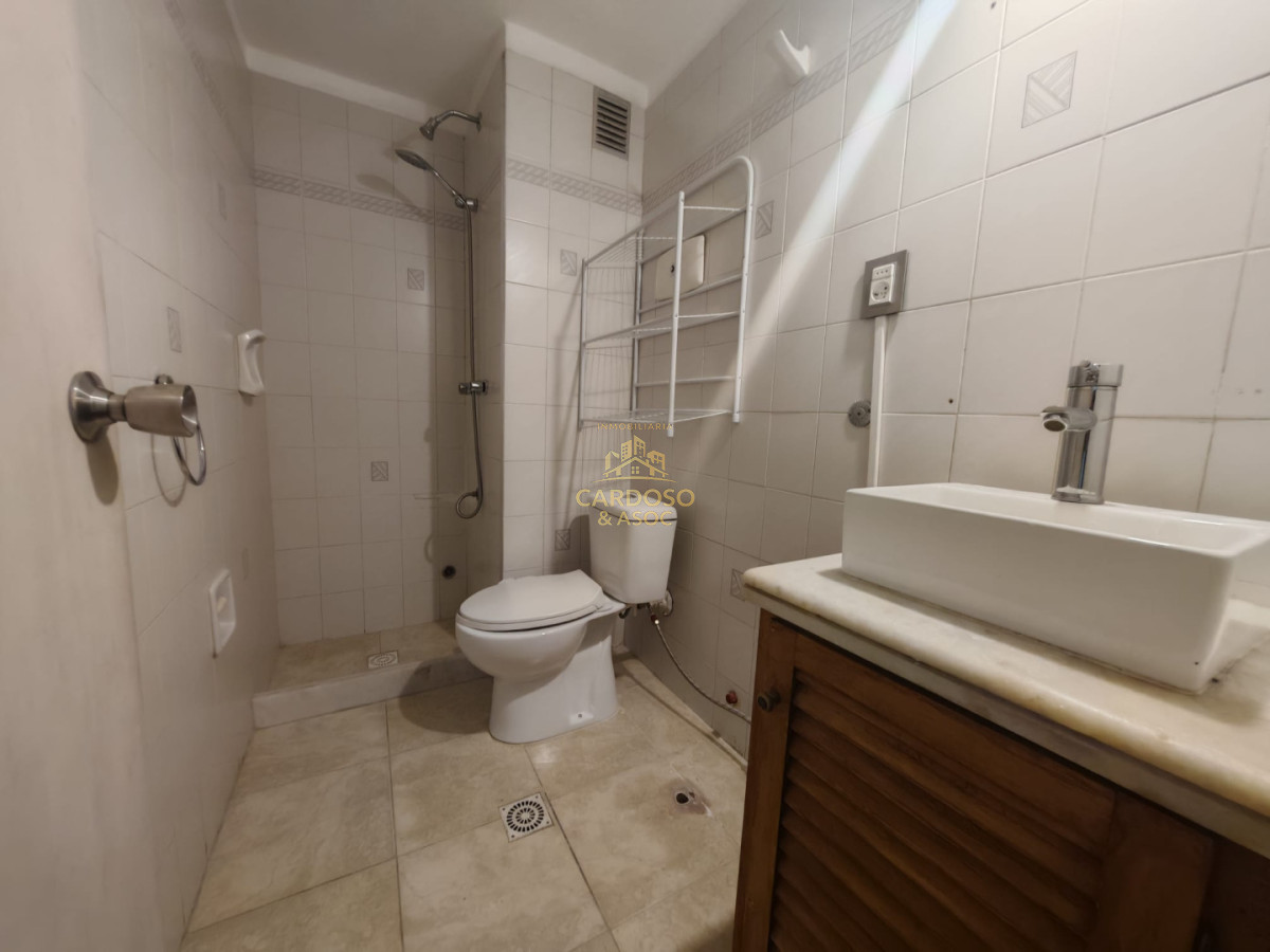 Apartamento ID.26 - Apartamento en Pocitos 3 dormitorios, 2 baños, Garage.