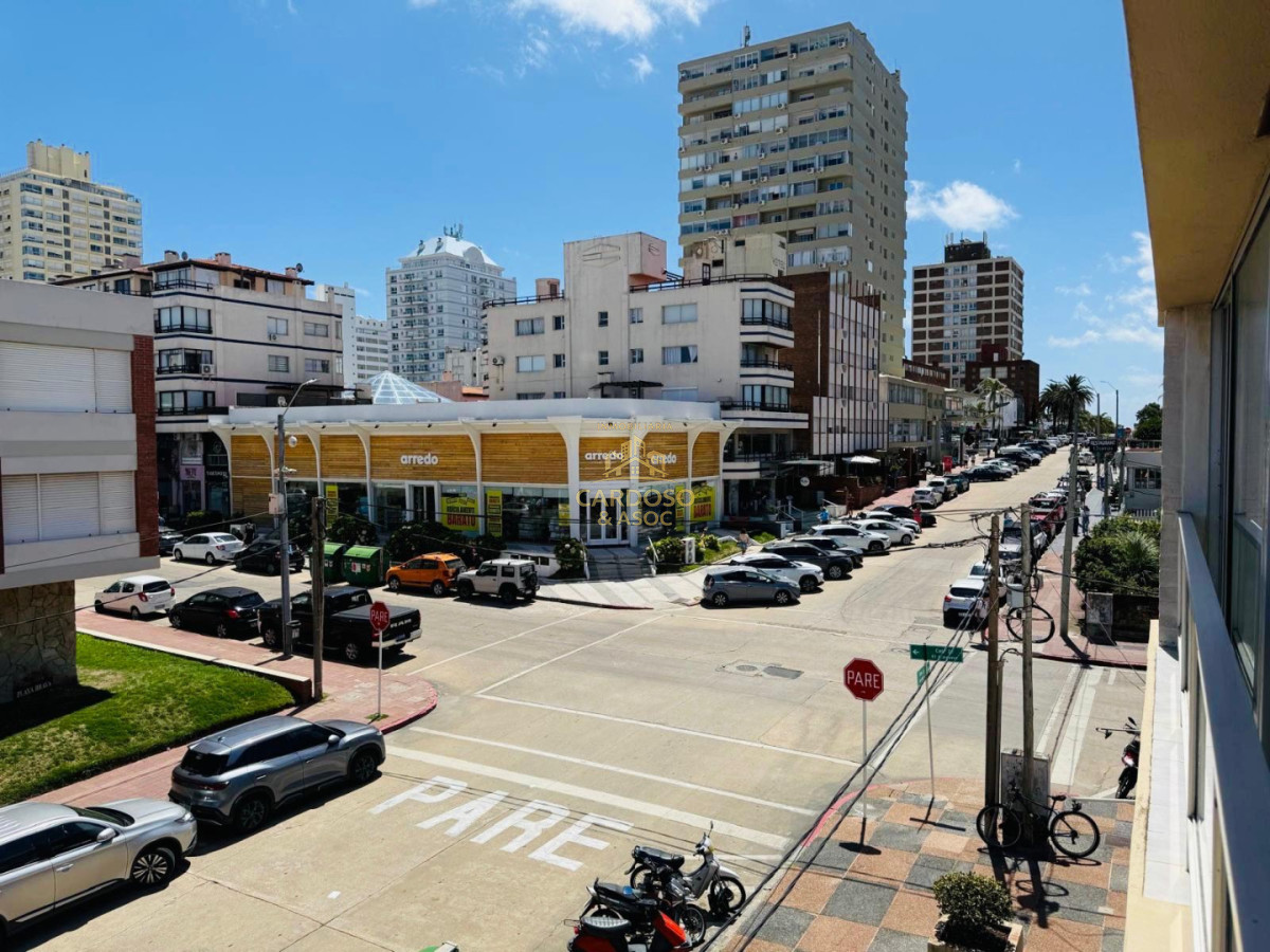 Apartamento ID.52 - Se alquila apartamento en Península, Punta del Este.