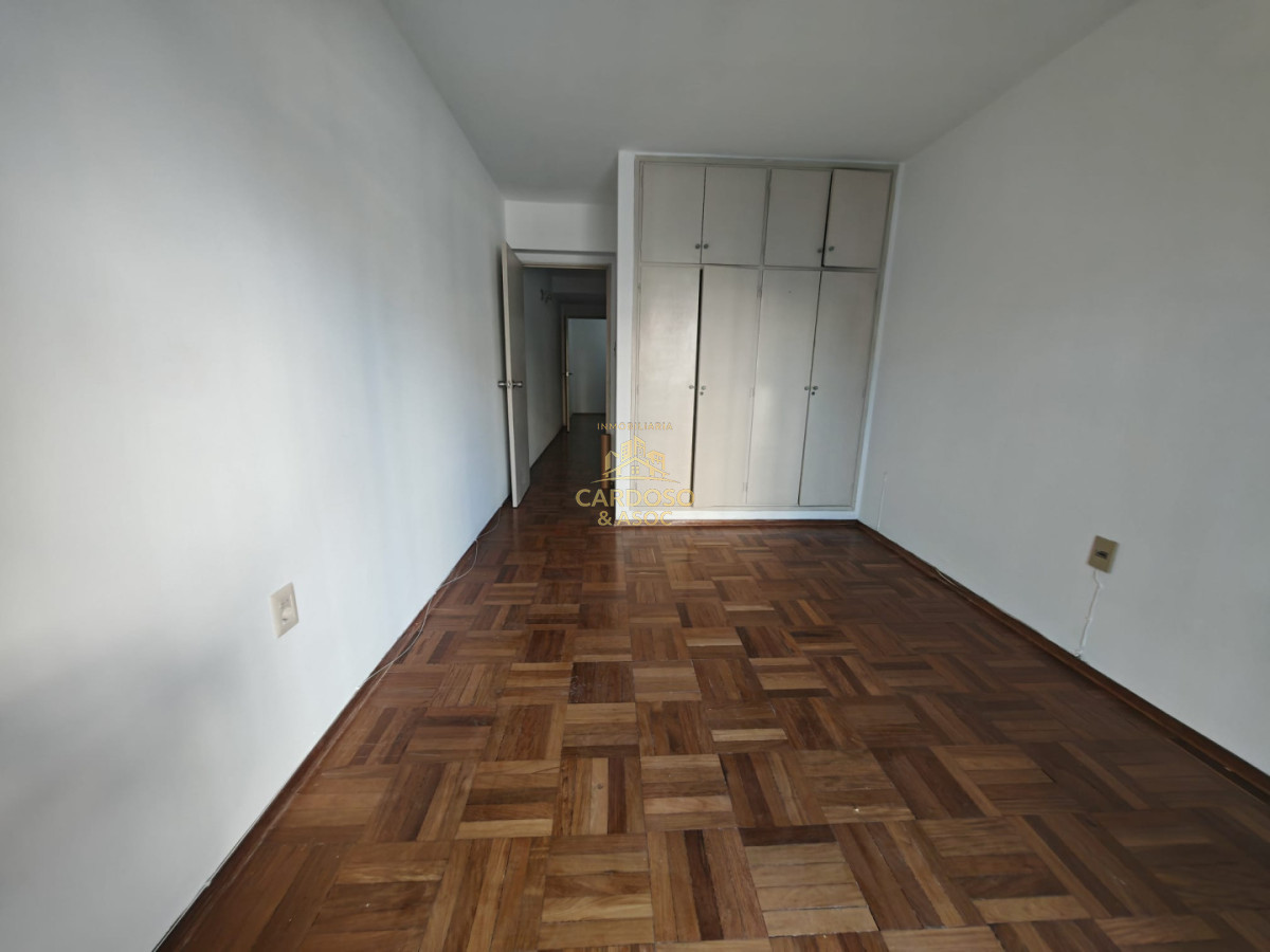 Apartamento ID.26 - Apartamento en Pocitos 3 dormitorios, 2 baños, Garage.