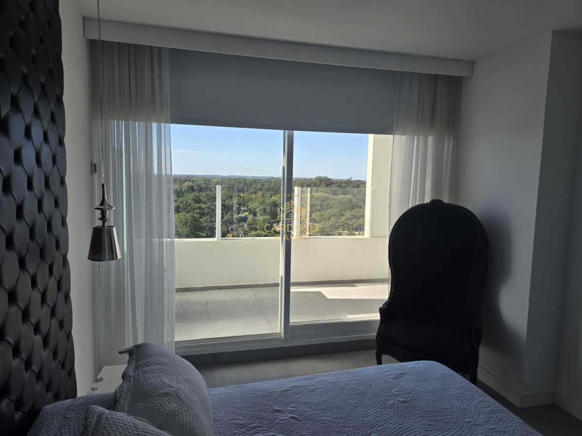 Apartamento ID.85 - Se vende Penthouse en Torre Yoo, Punta del Este.