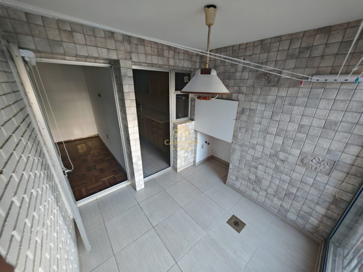 Apartamento ID.26 - Apartamento en Pocitos 3 dormitorios, 2 baños, Garage.